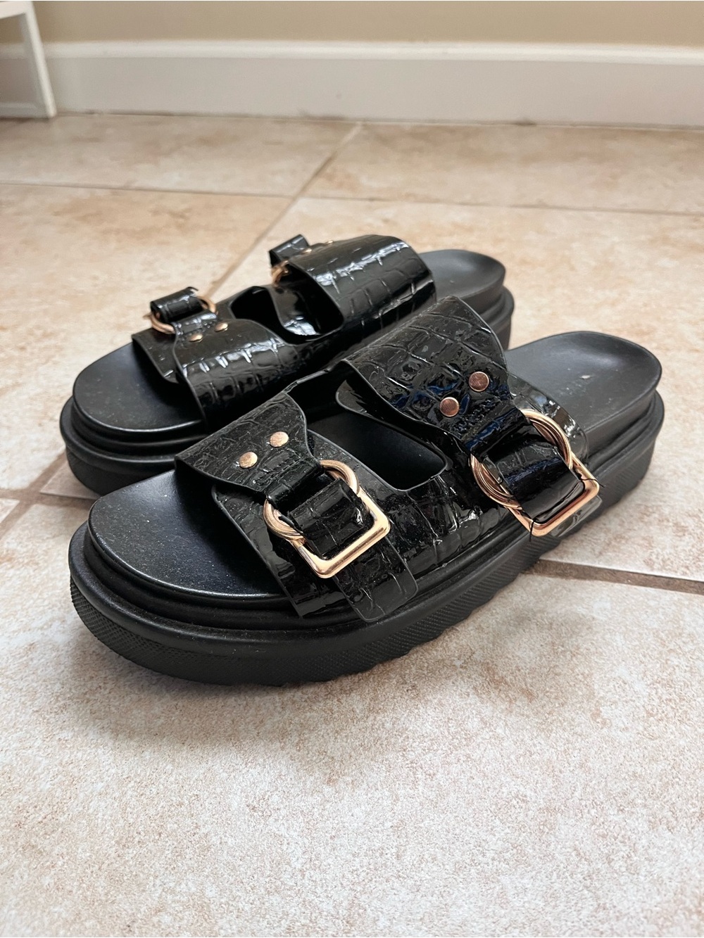 Forever 21 Black Croc-Embossed Double Buckle Platform Slide Sandals